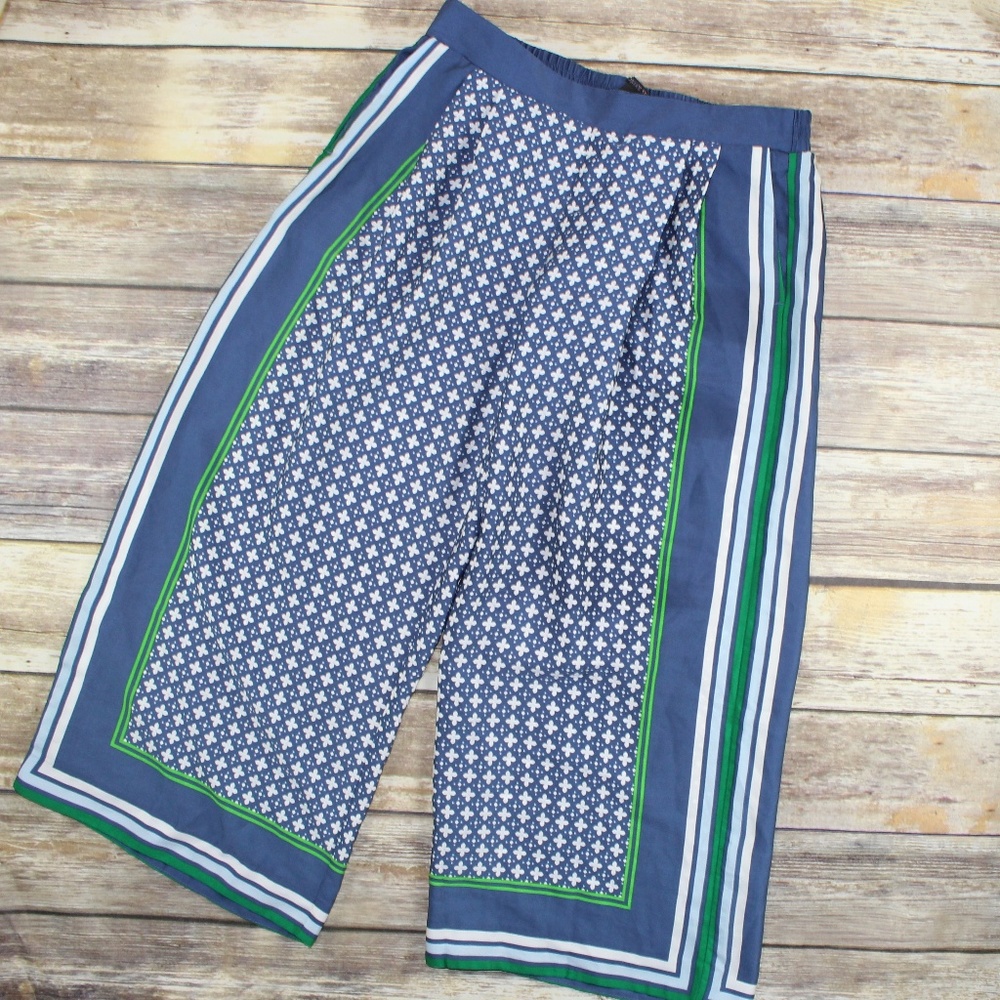 Victoria's Secret Silky Print Cropped Pants Size 0